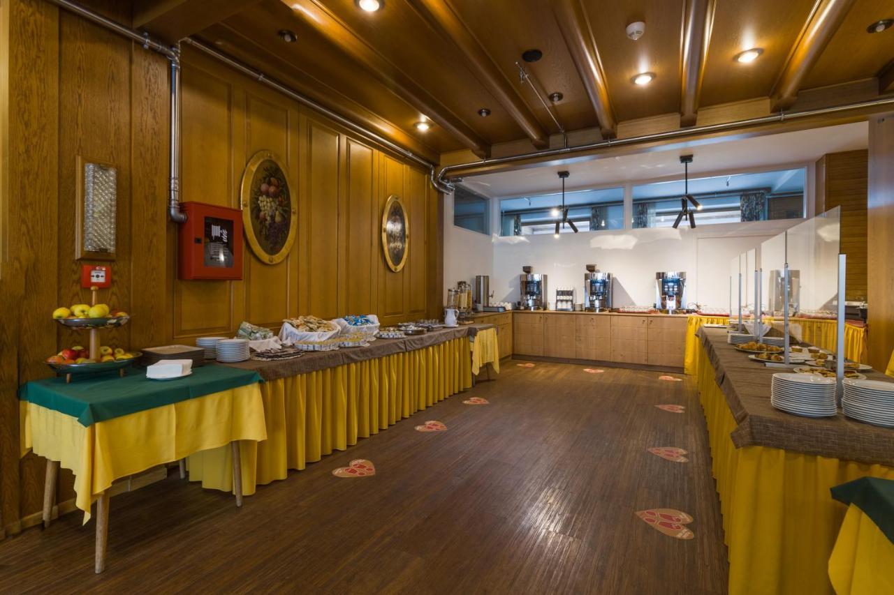 Hotel Villa Argentina Cortina dʼAmpezzo Esterno foto