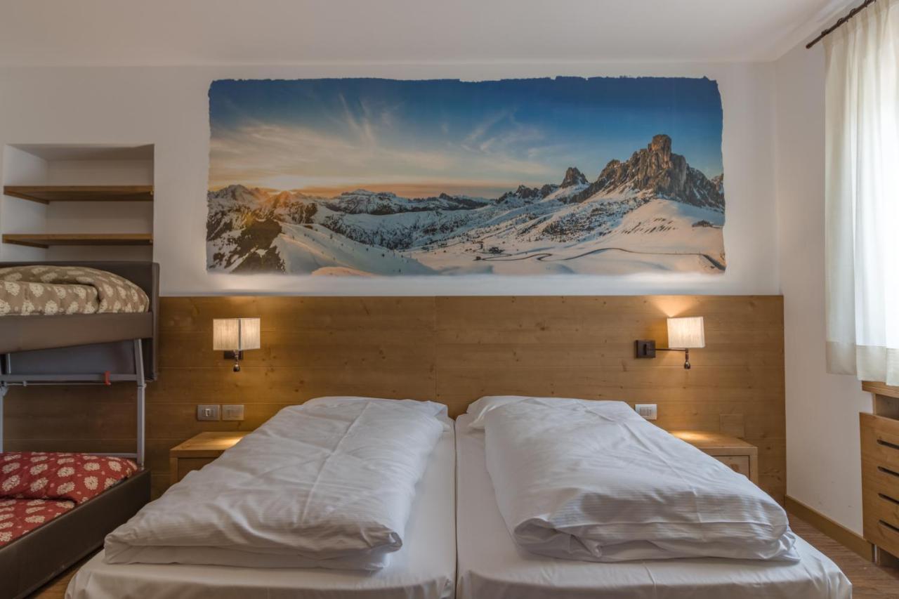 Hotel Villa Argentina Cortina dʼAmpezzo Camera foto