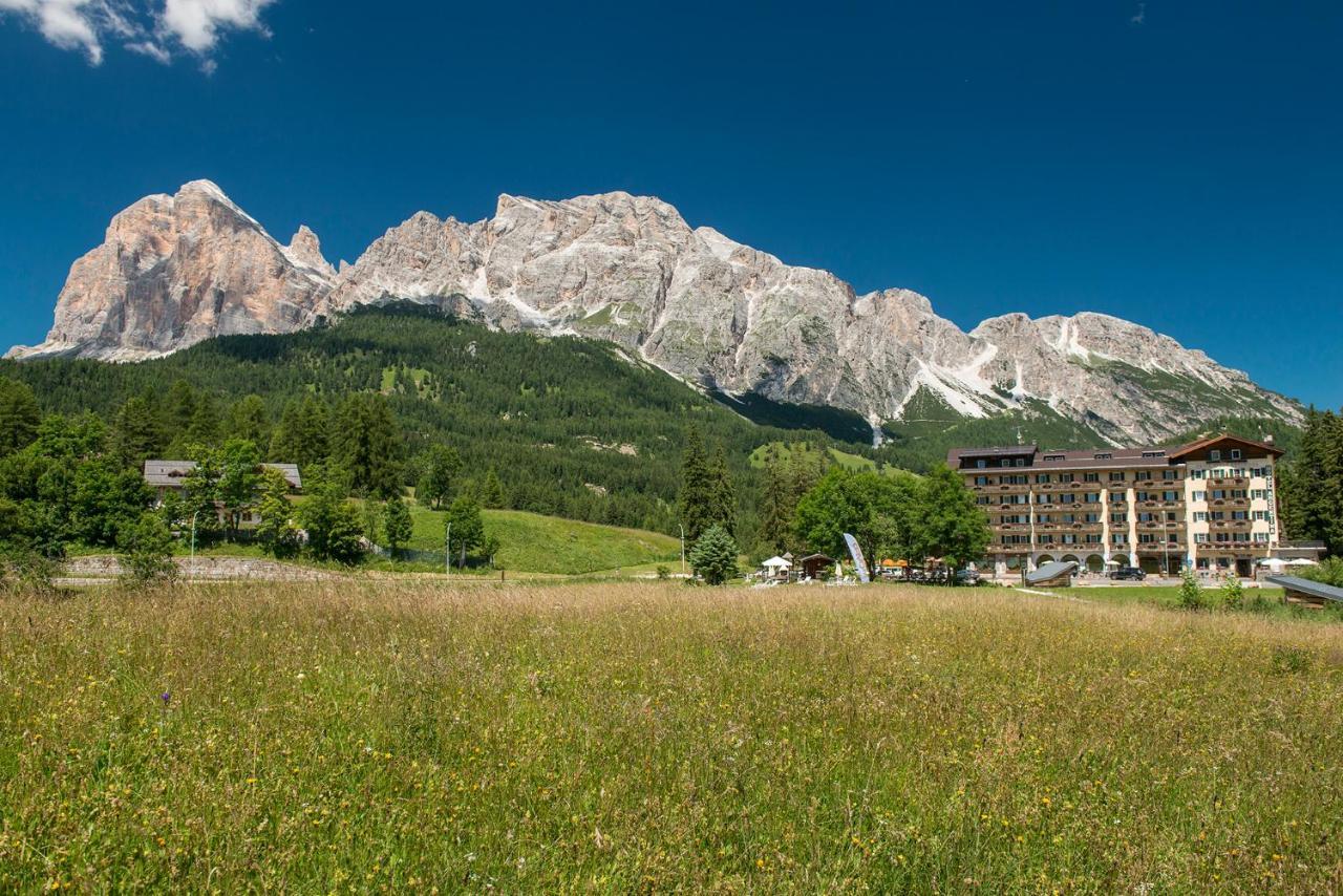 Hotel Villa Argentina Cortina dʼAmpezzo Esterno foto