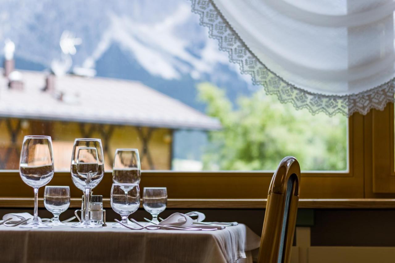 Hotel Villa Argentina Cortina dʼAmpezzo Esterno foto