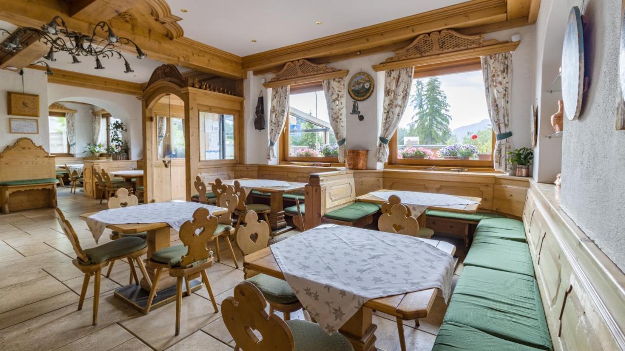 Hotel Villa Argentina Cortina dʼAmpezzo Esterno foto