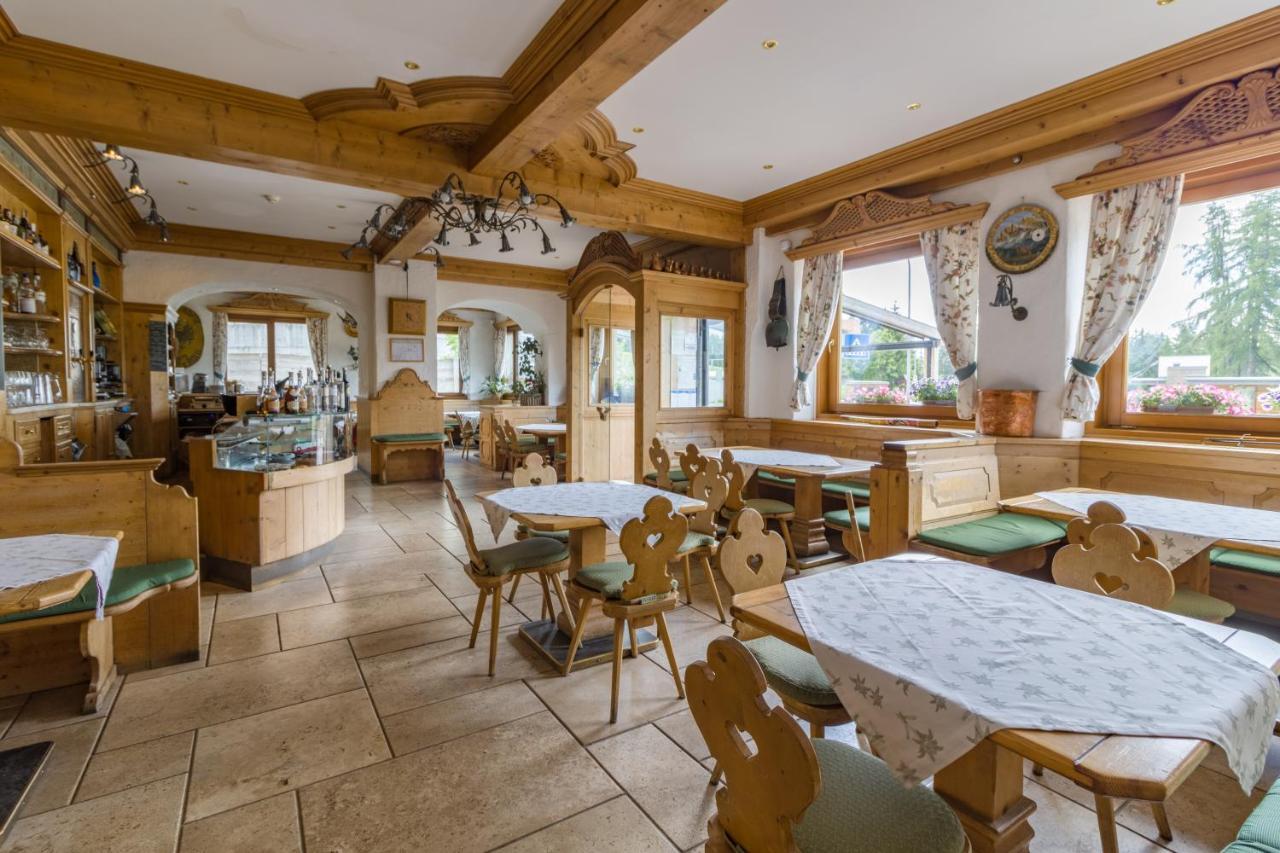 Hotel Villa Argentina Cortina dʼAmpezzo Esterno foto