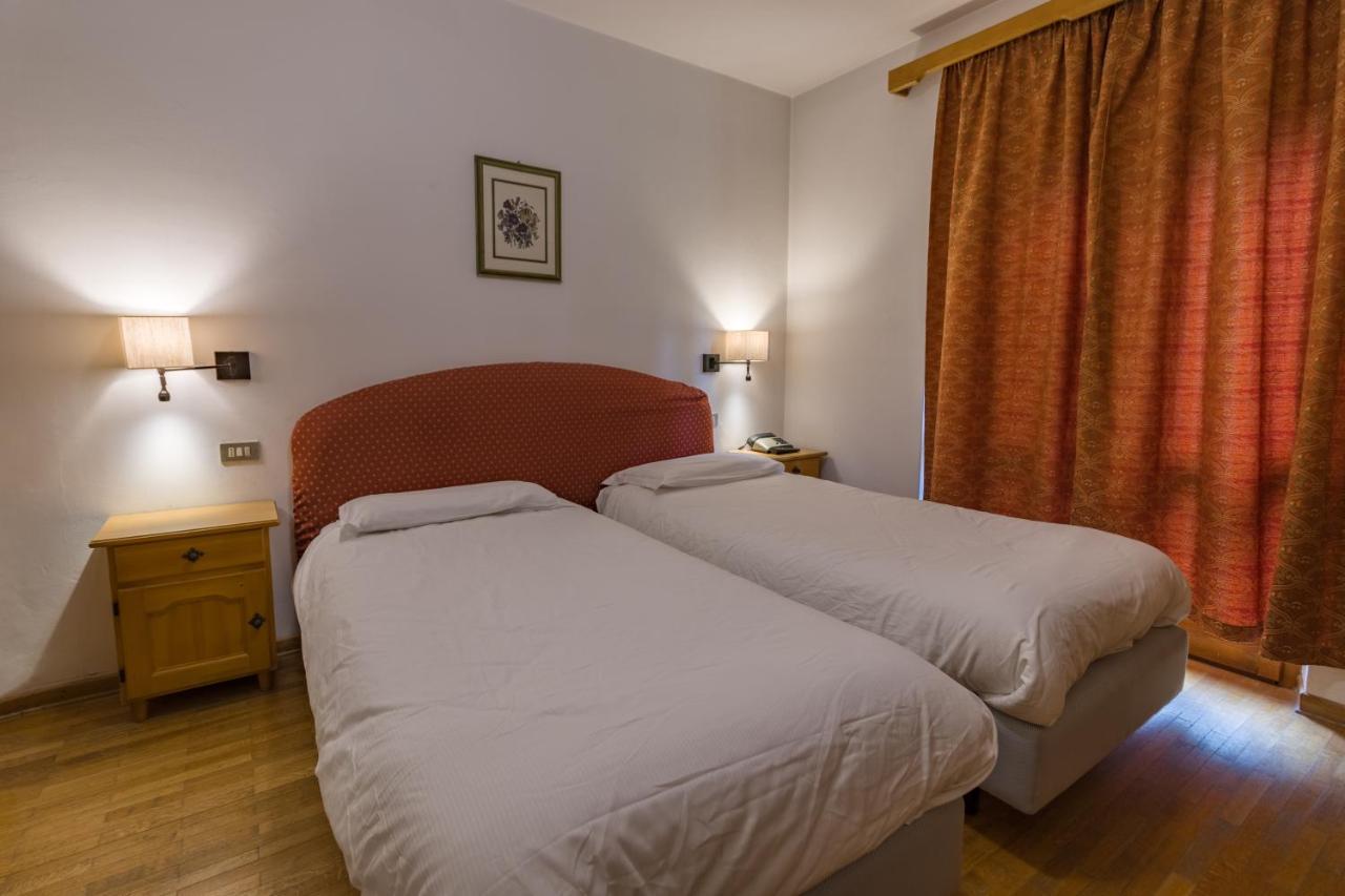 Hotel Villa Argentina Cortina dʼAmpezzo Camera foto
