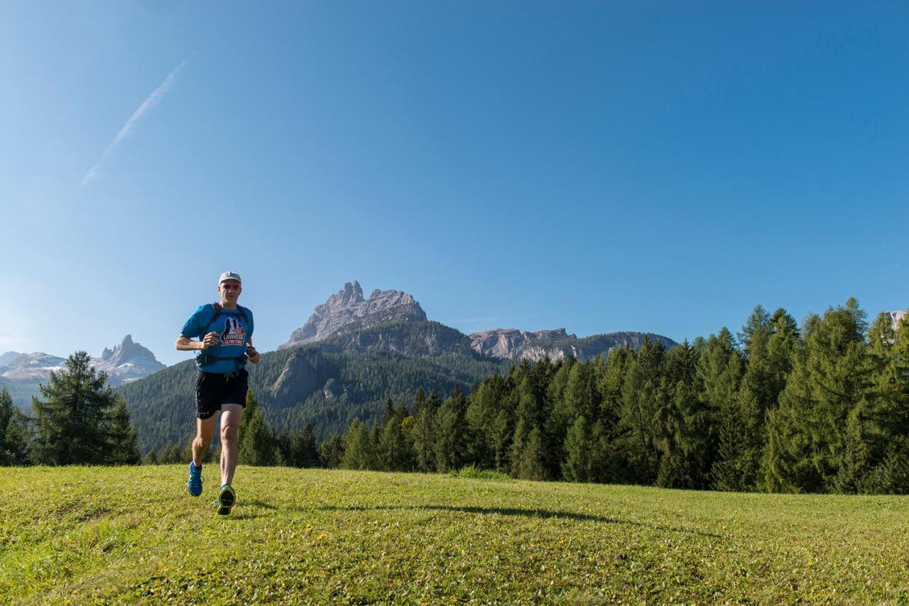 Hotel Villa Argentina Cortina dʼAmpezzo Esterno foto